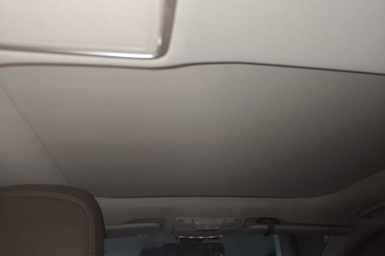 Used Mercedes-Benz E-Class New Energy 2022 Second Facelift E 350 e L Plug-in Hybrid Sedan Headliner