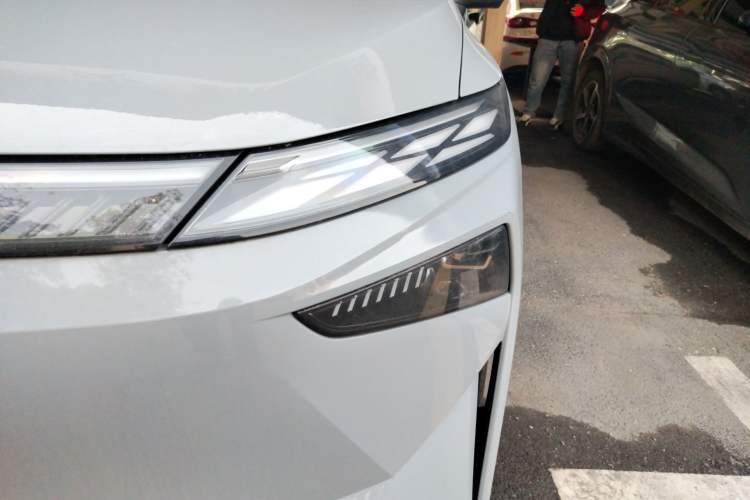 Used Venucia VX6 2023 520 Pro
