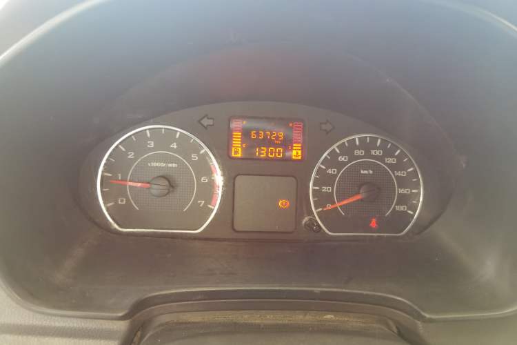 Used Wuling Hongguang V 2019 1.5L Jingqu Version China VI LAR