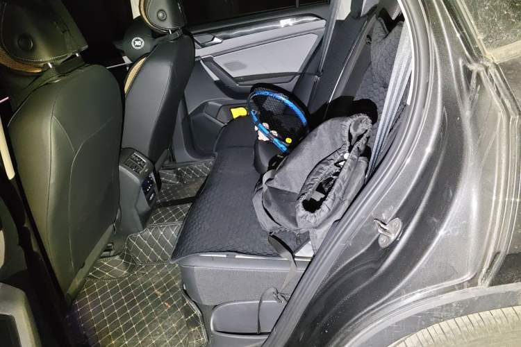 Used Volkswagen Tayron 2023 280TSI Two-Wheel-Drive Luxury Plus Advanced Version Interior 4