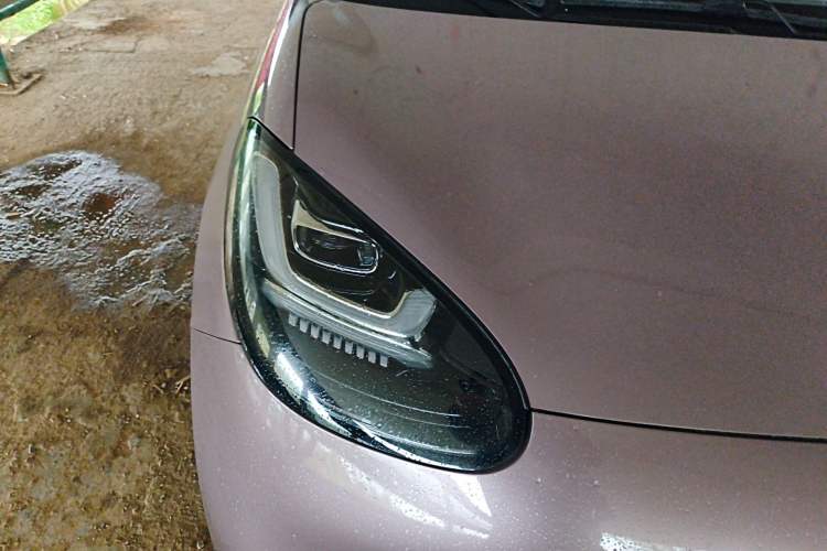 Used Wuling Bingo 2023 333 km Enjoyment Version Right Front Headlight