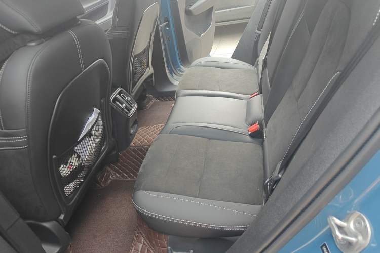 Used Volvo C40 2022 Long-Range Version
