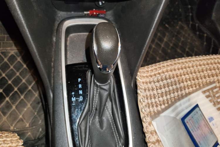 Used Chevrolet Cavalier 2019 320 Automatic Xinyue Edition Gear Lever