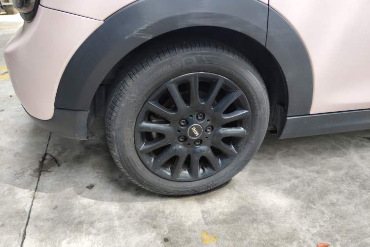 Used MINI 2015 1.5T COOPER Fun Five-Door Edition
