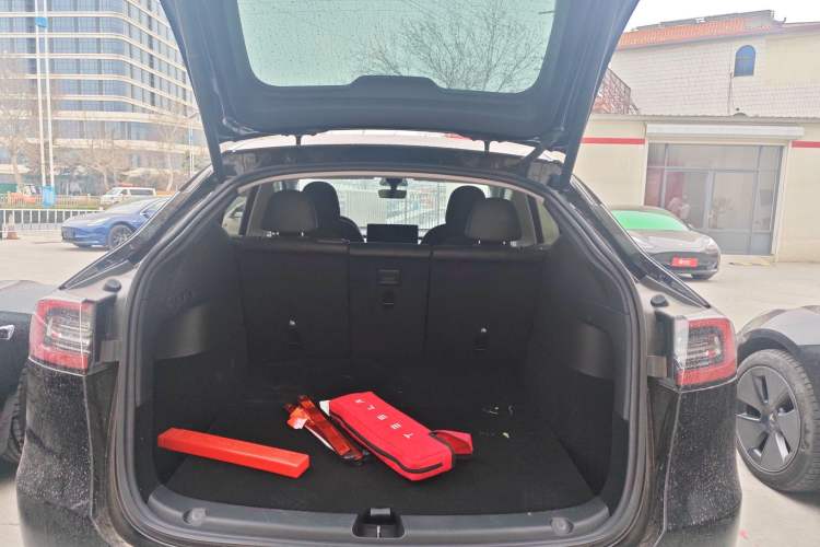 Used Tesla Model Y 2022 Rear-Wheel-Drive Version