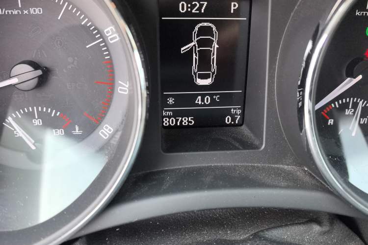 Used Skoda Superb 2013 1.8TSI Automatic Yashi Edition
