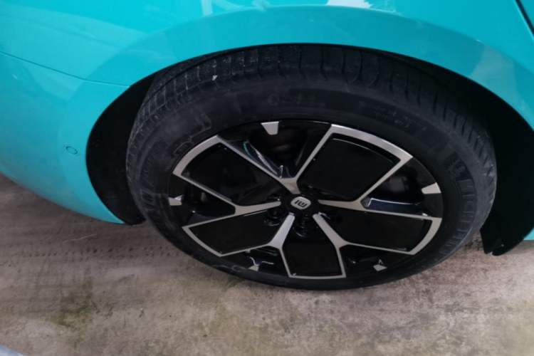 Used Xiaomi Auto SU7 2024 Rear-Drive Long-Range Intelligent Driving Version Exterior 5