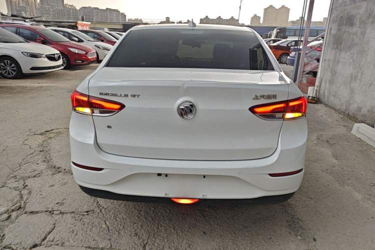 Used Buick GT 2018 18T Automatic Elite Model