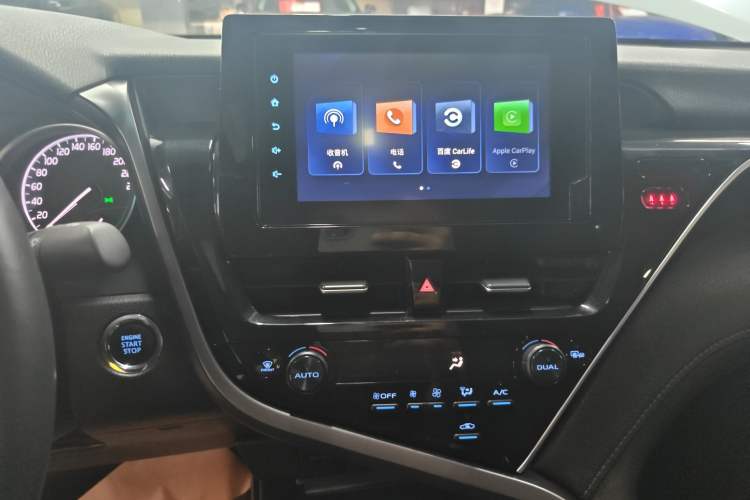 Used Toyota Camry 2022 2.0GVP Premier Edition Audio And AC Panel