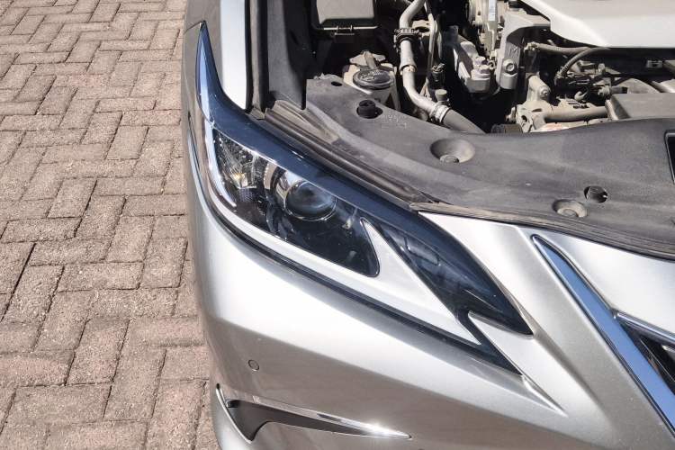 Used Lexus ES 2020 200 Excellence Edition Right Front Headlight