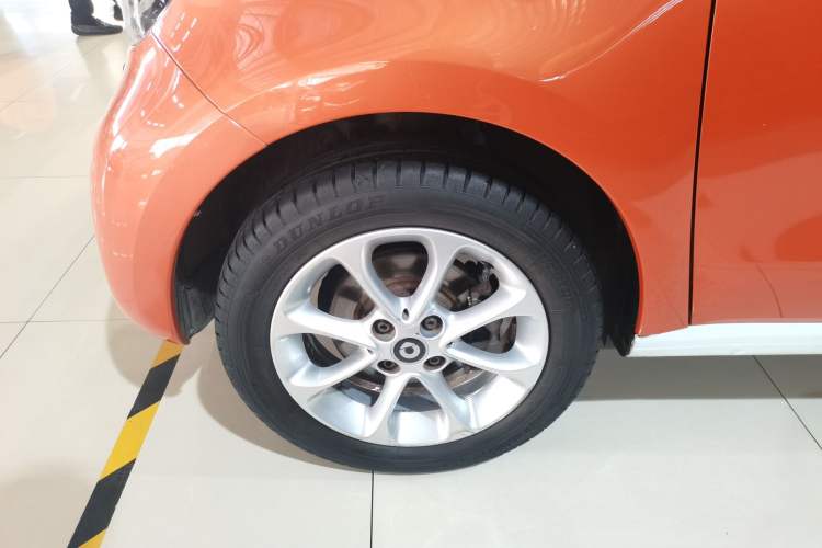 Used smart forfour 2016 1.0L 52 kW Dynamic Edition
