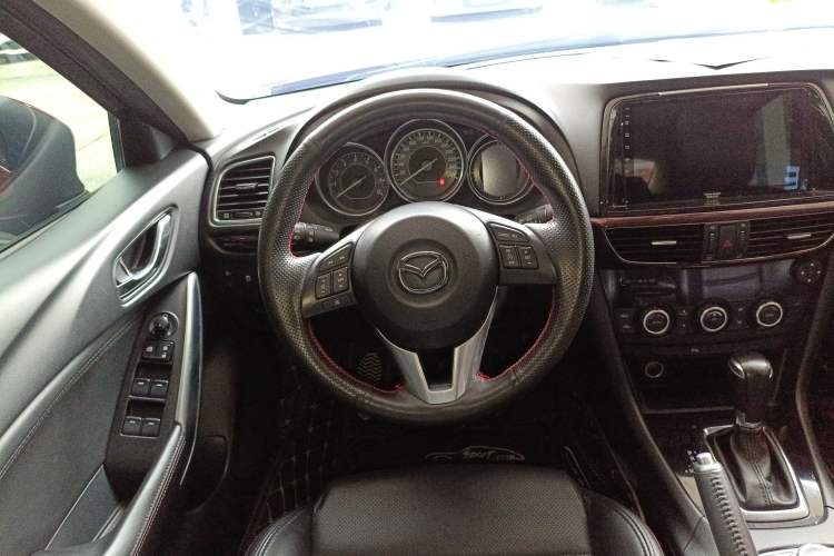 Used Mazda Atenza 2014 2.0L Blue Sky Luxury Edition Steering Wheel