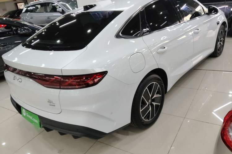 Used BYD Qin L 2025 DM-i Smart Drive 120KM Superior Model