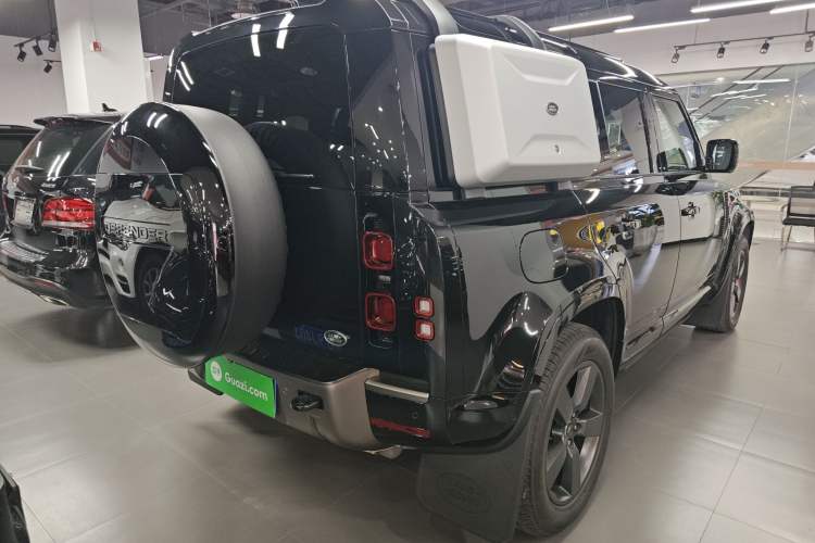 Used Land Rover Defender 2024 110 3.0T P400 X-DYNAMIC HSE
