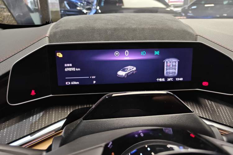 Used Zeekr 001 2022 Ultra-Long Range Dual-Motor YOU Version Instrument Cluster