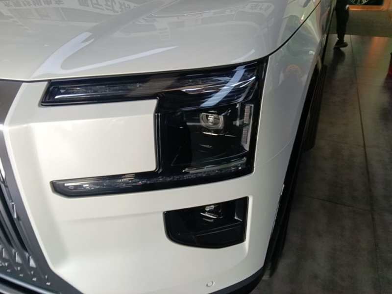 Used Zeekr 9X 2025 Ultra Edition 70kWh — 23
