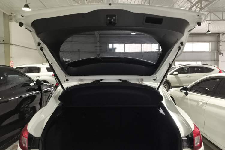 Used Mazda CX-4 2016 2.0L Automatic 2WD Blue Sky Dynamic Edition
