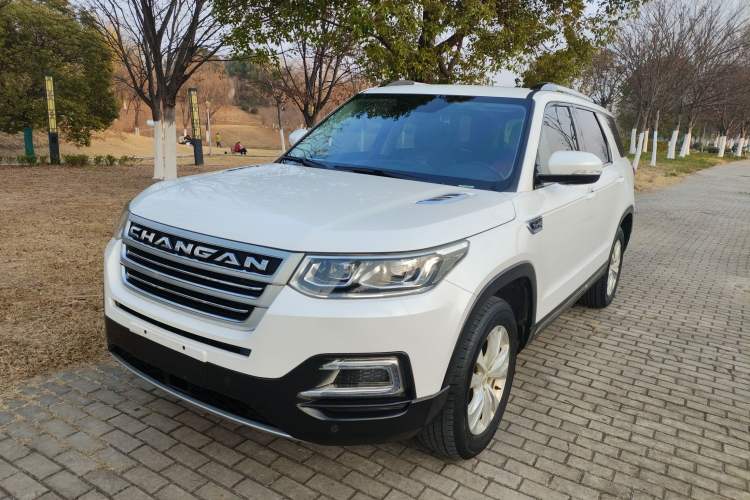 Used Changan CS95 2017 2.0T Four-Wheel Drive Smart Edition