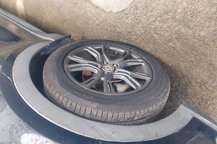 Used Dongfeng Fengon 580Pro 2020 280TGDI CVT Smart Edition Left Front Wheel Hub