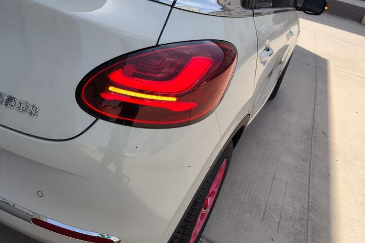 Used Wuling Bingo 2024 333 km Enjoyment Version Right Rear Taillight