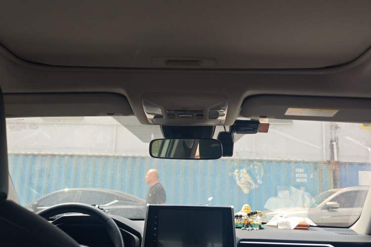 Used Toyota RAV4 2020 2.0L CVT Two-Wheel Drive Fashion PLUS Edition Headliner