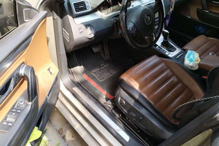 Used Volkswagen FAW-Volkswagen CC 2015 2.0 TSI Ultimate Model Driver Seat