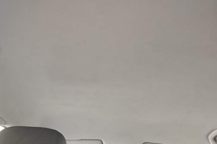 Used Volkswagen Bora 2014 1.6L Manual Fashion Edition Headliner