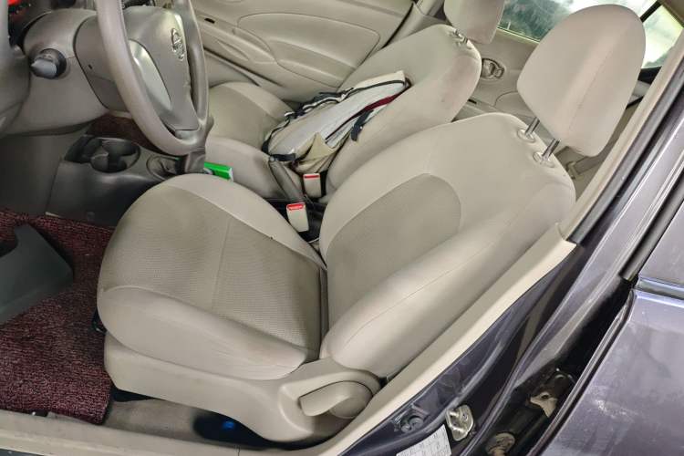 Used Nissan Sunny 2014 1.5XE Manual Comfort Edition Left Front Seat