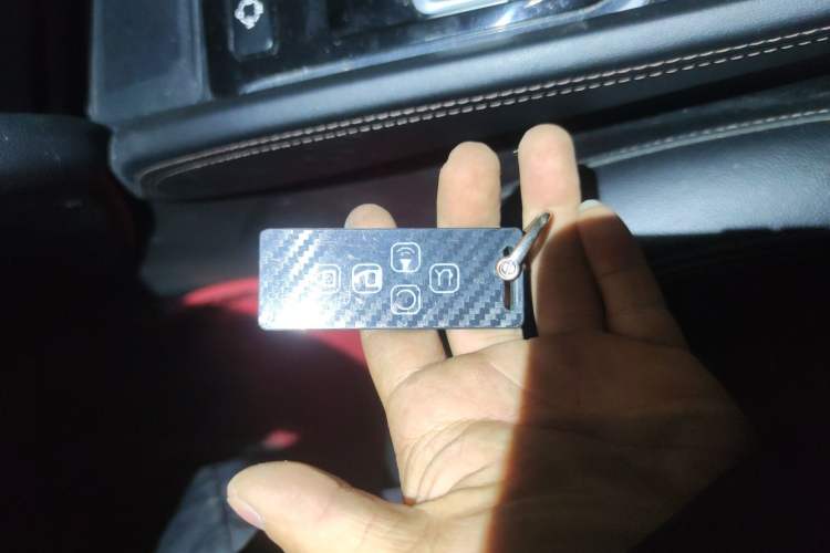 Used GAC Trumpchi GS8 2017 320T Two-Wheel Drive Luxury Smart Connectivity Version (7 Seats)