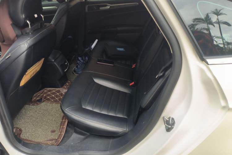 Used Ford Mondeo New Energy 2018 2.0 PHEV ZhiShang Trim
