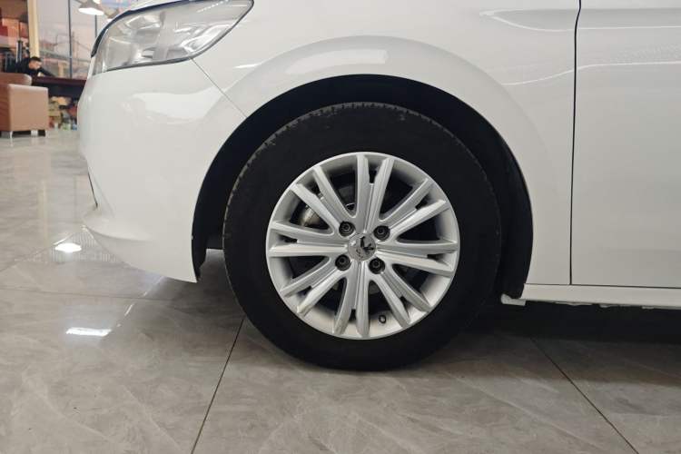 Used Peugeot 301 2016 1.6L Automatic Comfort Edition