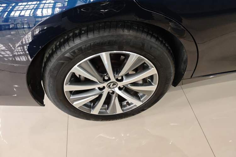 Used Lexus ES 2020 200 Excellence Edition