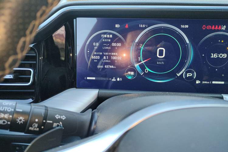 Used GAC Trumpchi GS8 2022 Linghang Series 2.0 TGDI Two-Wheel-Drive Luxury Smart Connectivity Version (7 Seats)