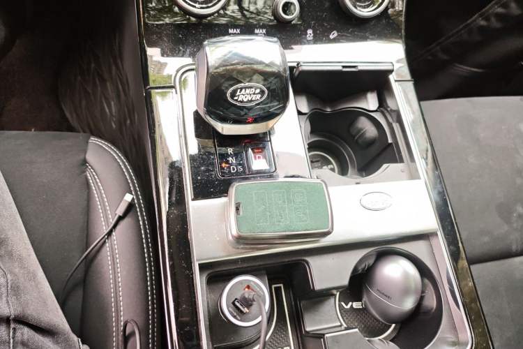 Used Land Rover Range Velar 2022 250 PS