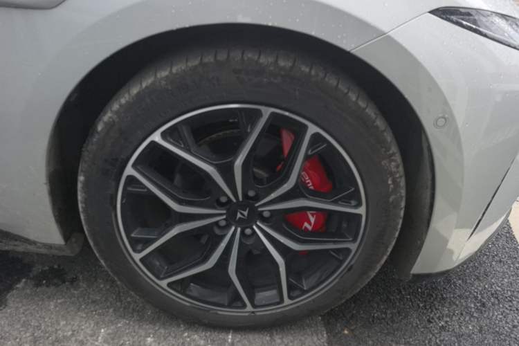 Used Dongfeng eπ eπ007 2025 Model Pure-Electric 565 All-Wheel-Drive Max Leading Edition
