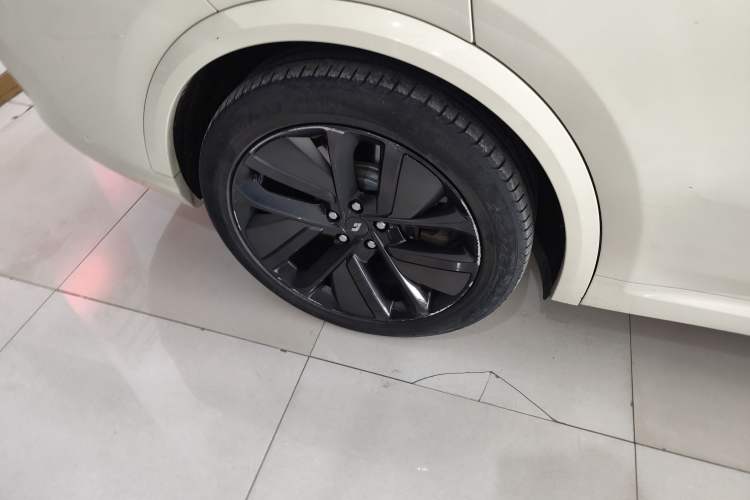 Used Li Auto L8 2023 Pro Model