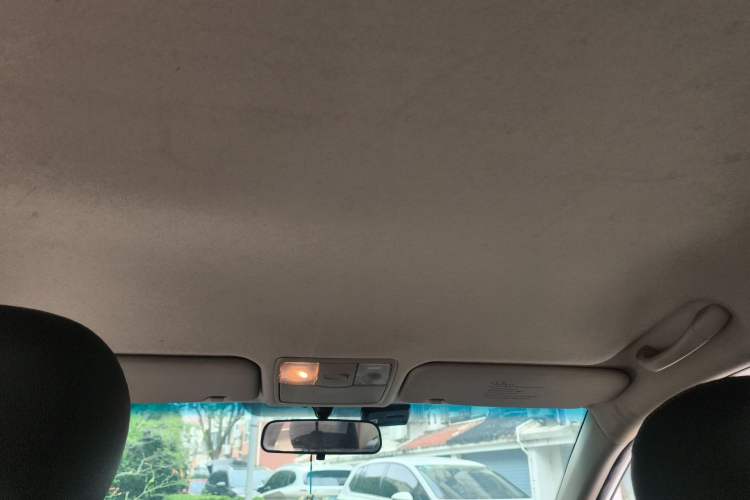 Used Kia K2 2012 Sedan 1.4L Automatic GLS Commemorative Edition