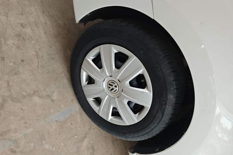 Used Volkswagen Polo 2016 1.4L Manual Fashion Model