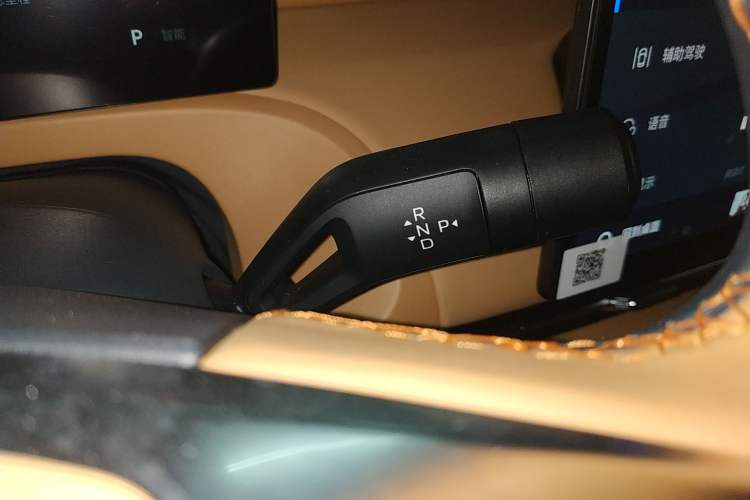 Used Geely Galaxy Galaxy Xingjian 7 EM-i 2025 120km Flagship Edition
