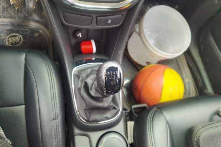 Used Buick Encore 2015 1.4T Manual Two-Wheel Drive Urban Advanced Model