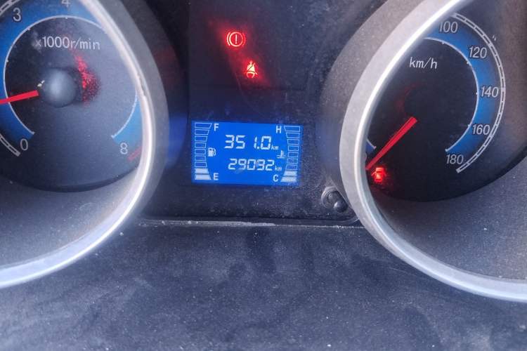 Used CHANGAN KAICHENG Ruixing M60 2020 1.5L Base Version China VI Standard 2-Seater Van with DAM15KR Engine Odometer Close Up