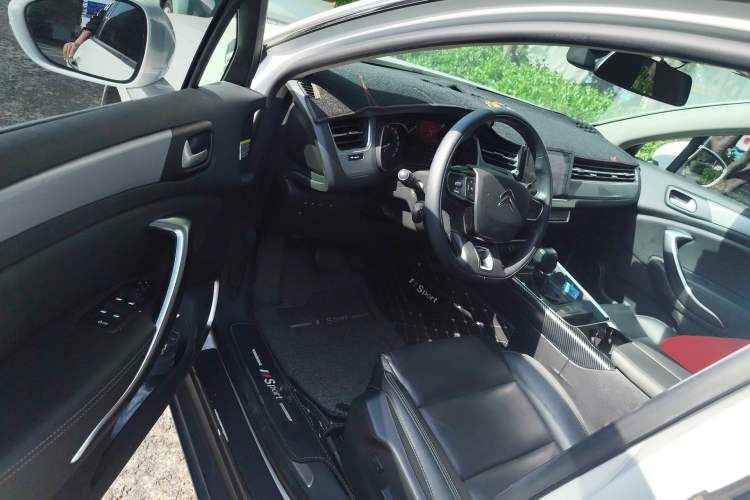 Used Citroen C5 2017 350THP Automatic Luxury Model Driver Seat