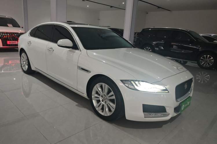 Used Jaguar XFL 2018 XFL 2.0T 250 PS Premium Edition

