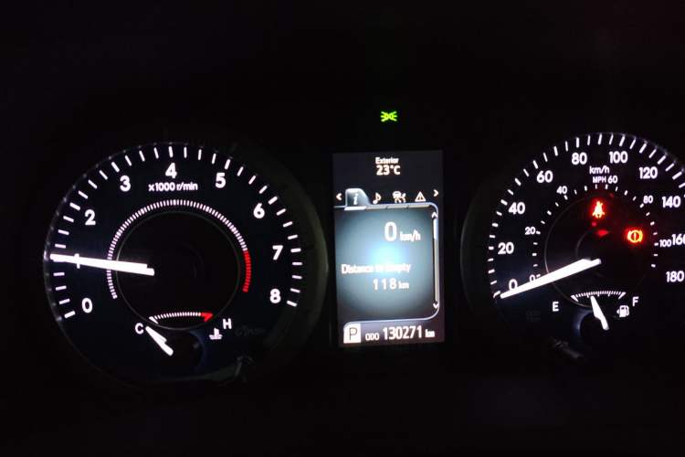 Used Toyota Sienna 2019 3.5L Two-Wheel Drive LE Trim 7 Seats U.S. Specification
