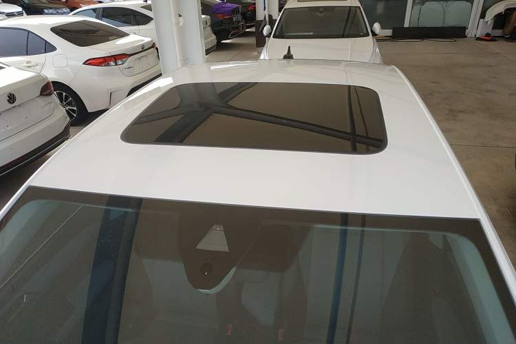 Used Volkswagen Lavida 2024 1.5L Automatic 5 Million Edition Roof