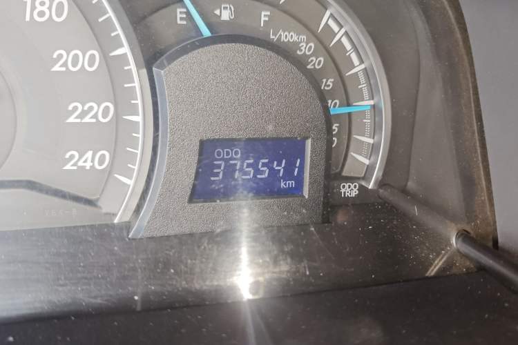 Used Toyota Camry 2016 2.0E 10th Anniversary Elite Edition
