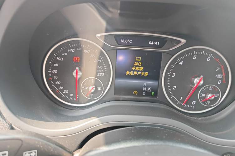 Used Mercedes-Benz B-Class 2015 B 200 Luxury Model Instrument Cluster