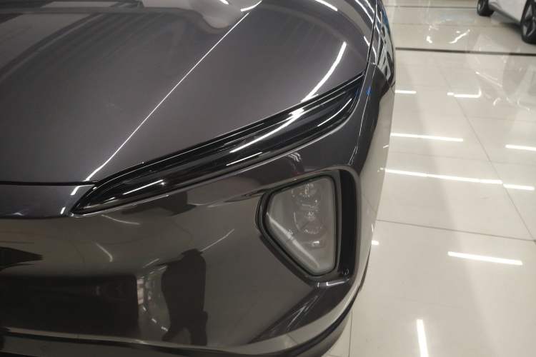 Used Nio ES6 2024 75 kWh Left Front Headlight