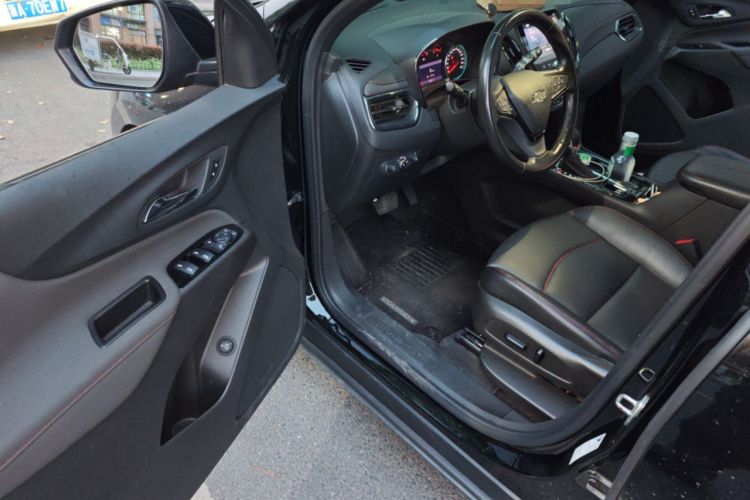 Used Chevrolet Equinox 2021 550T RS Smart Boundary-Pushing Edition Driver Seat