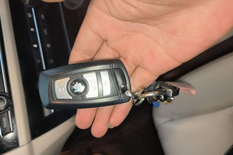 Used BMW 5 Series 2012 523Li Leading Model